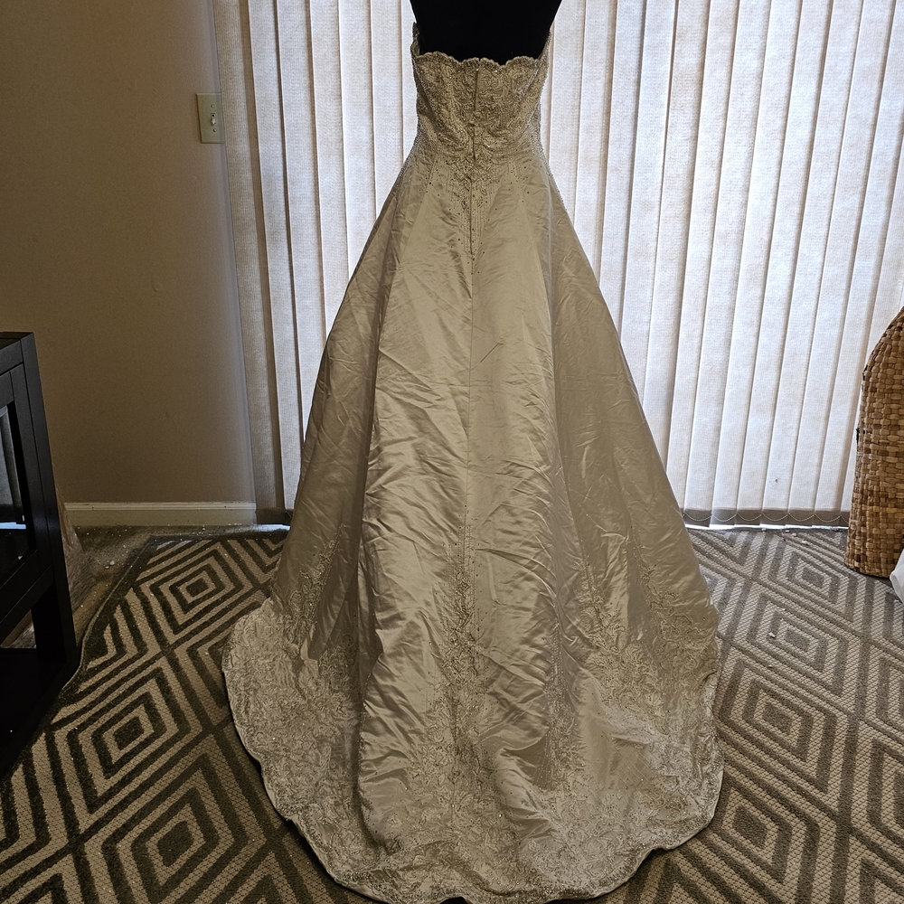 Vintage‎ Stephen Yearick Elegant White Wedding Dress 8 - Picture 7 of 8